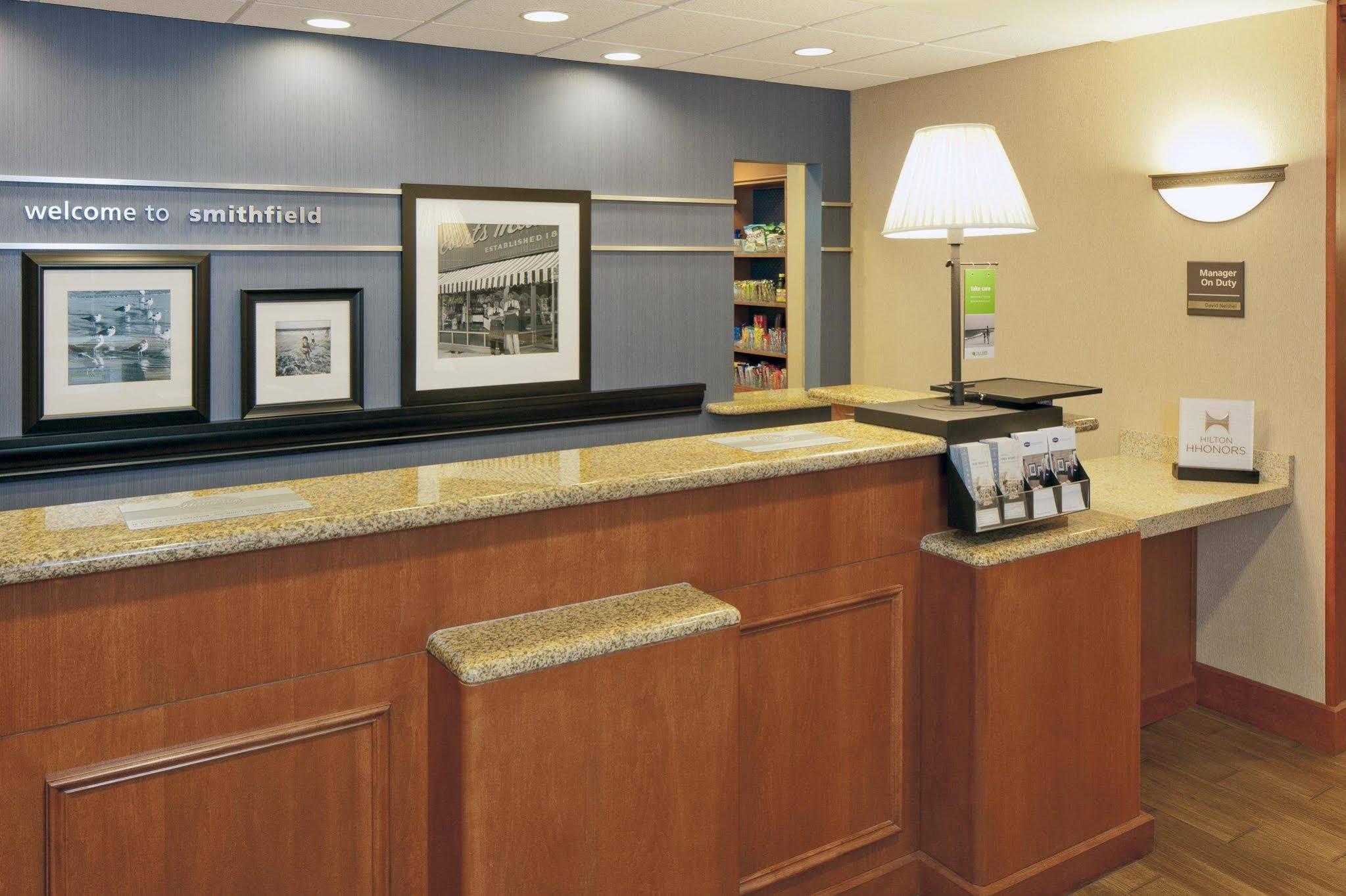 Hampton Inn & Suites Providence / Smithfield Eksteriør billede